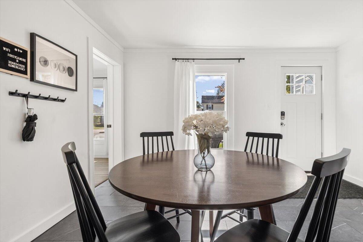 101 Sycamore Street E