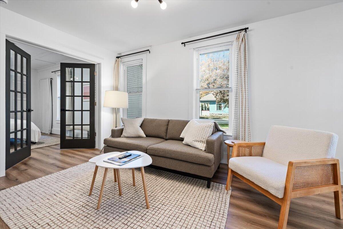 101 Sycamore Street E