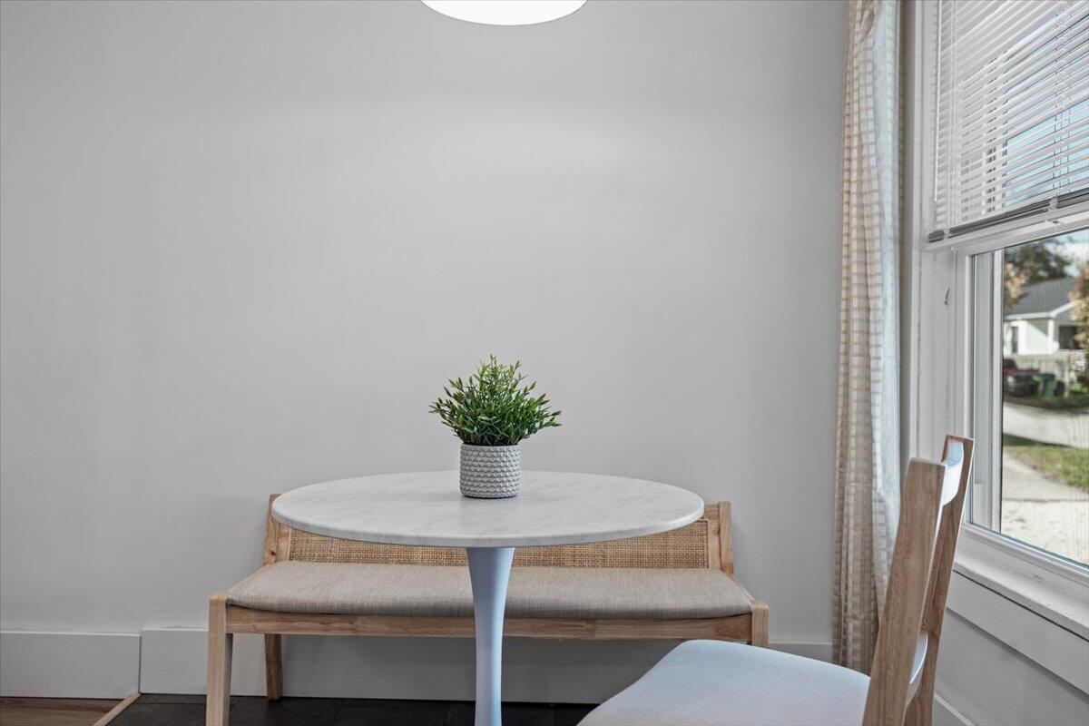 101 Sycamore Street E