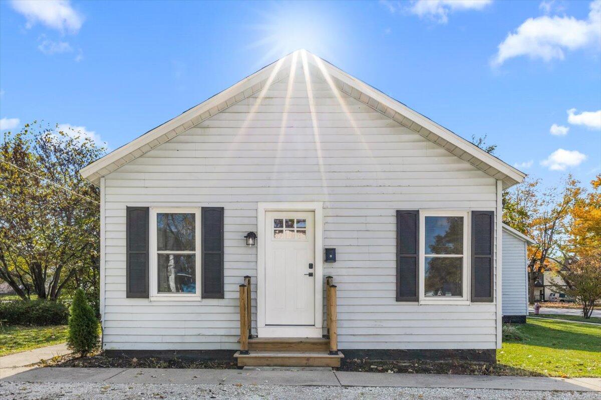 101 Sycamore Street E