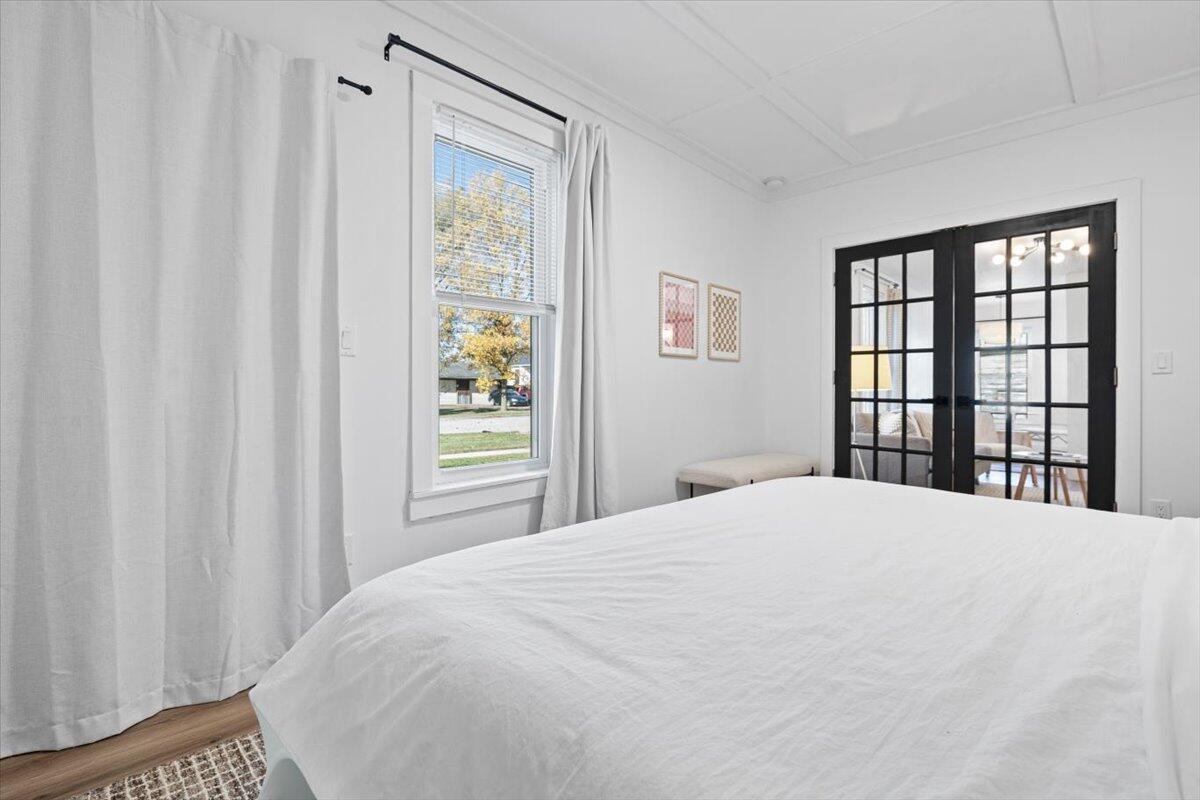 101 Sycamore Street E