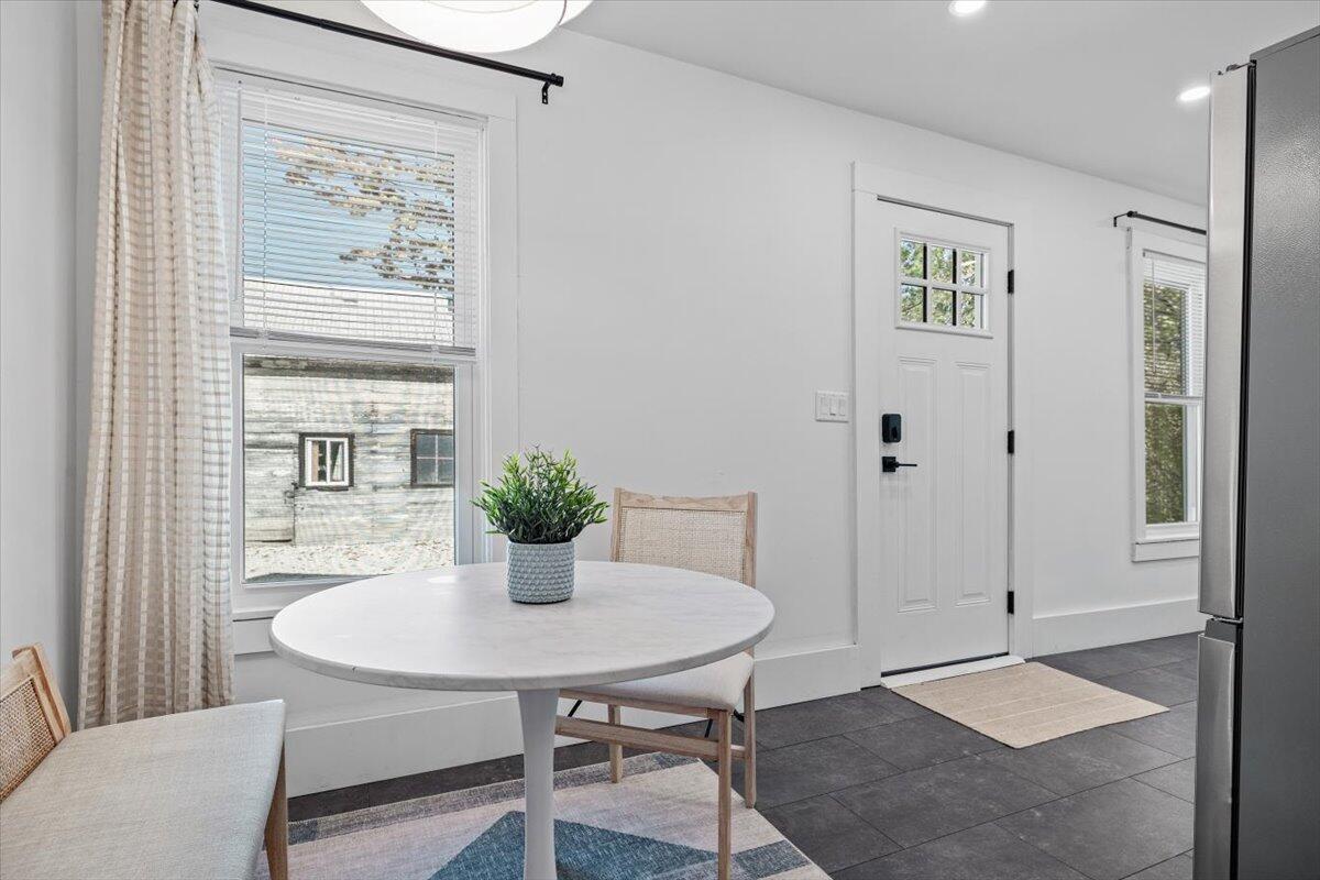 101 Sycamore Street E