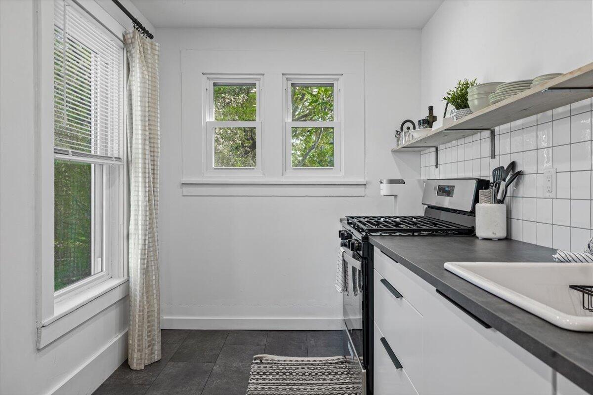 101 Sycamore Street E