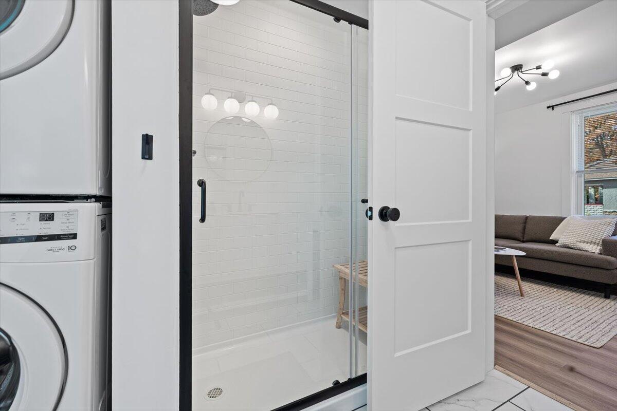 101 Sycamore Street E