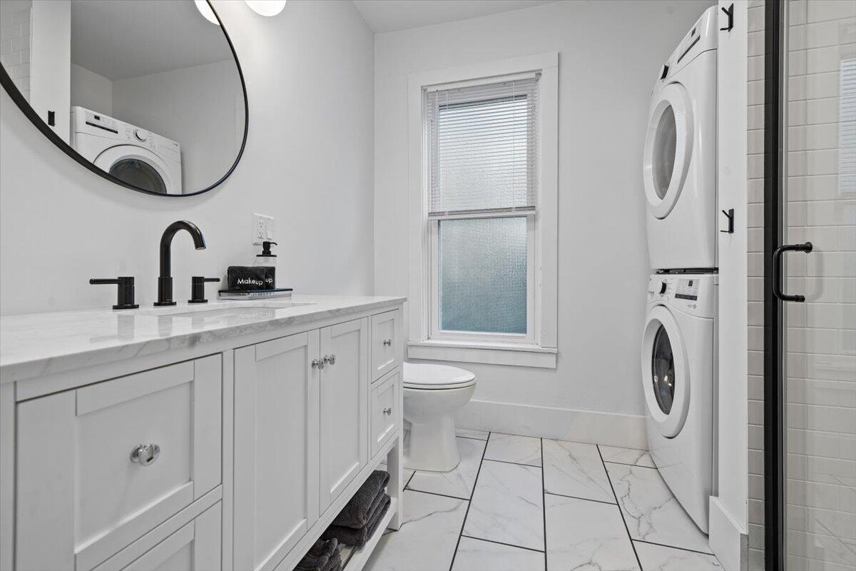 101 Sycamore Street E