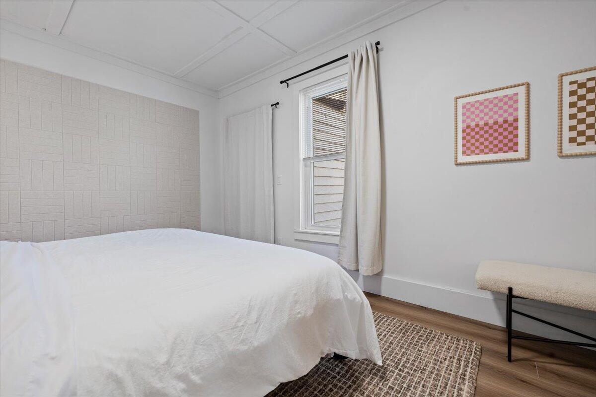 101 Sycamore Street E