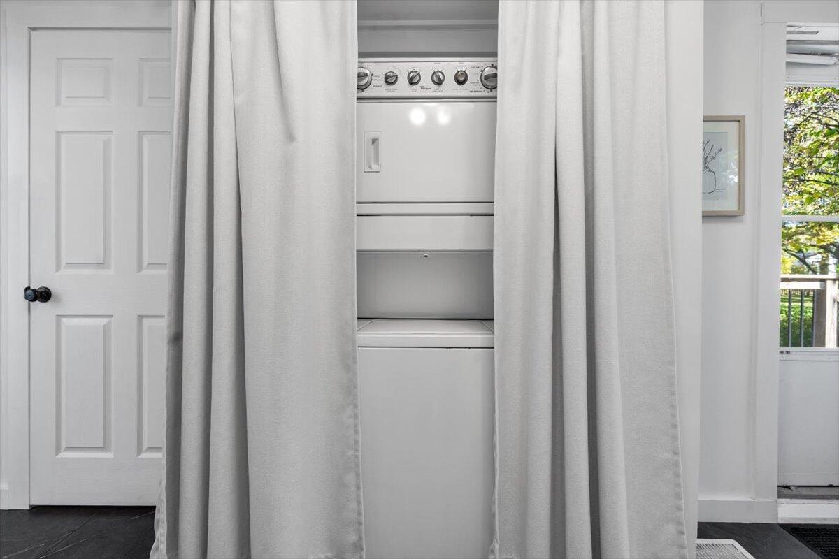 101 Sycamore Street E