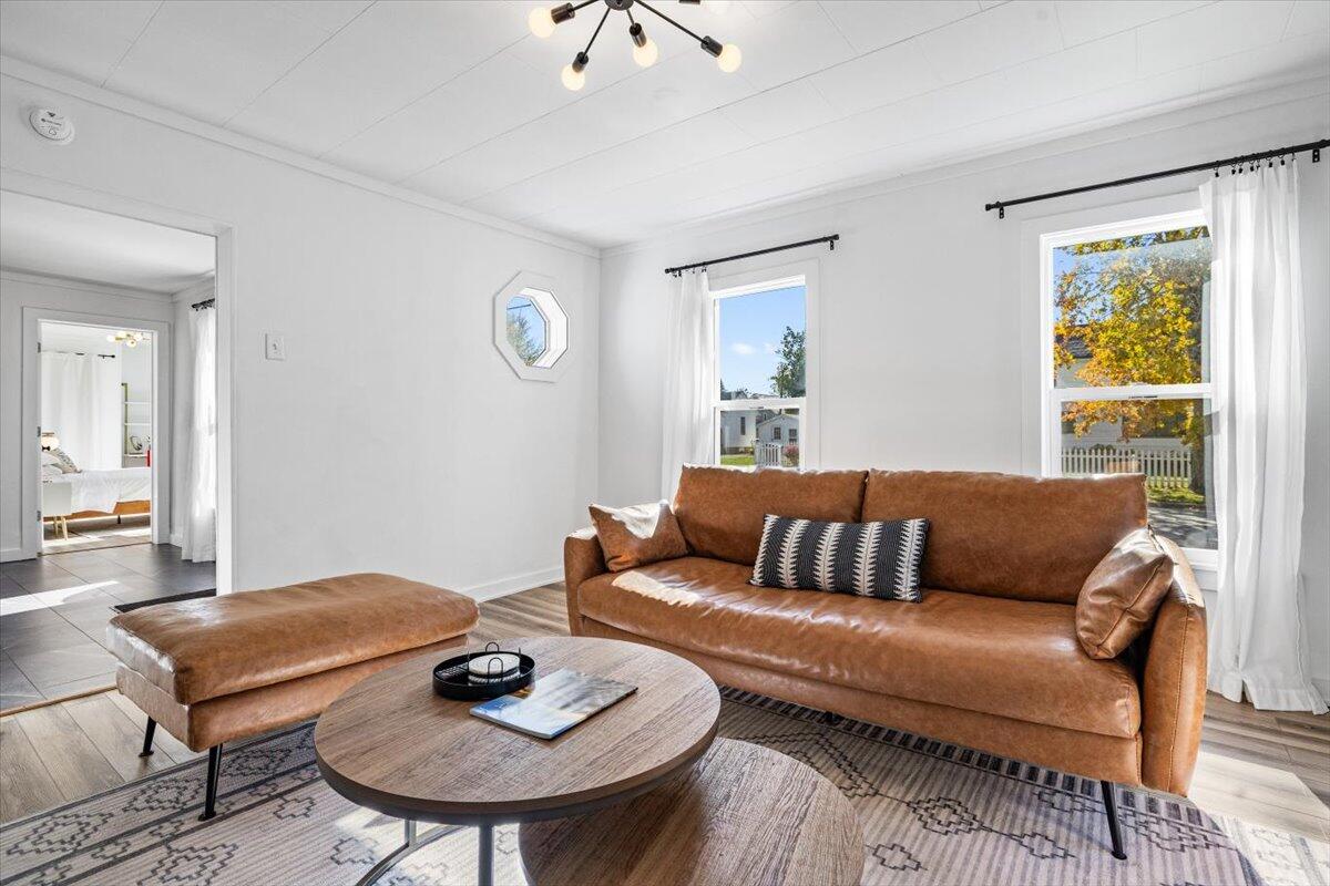 101 Sycamore Street E