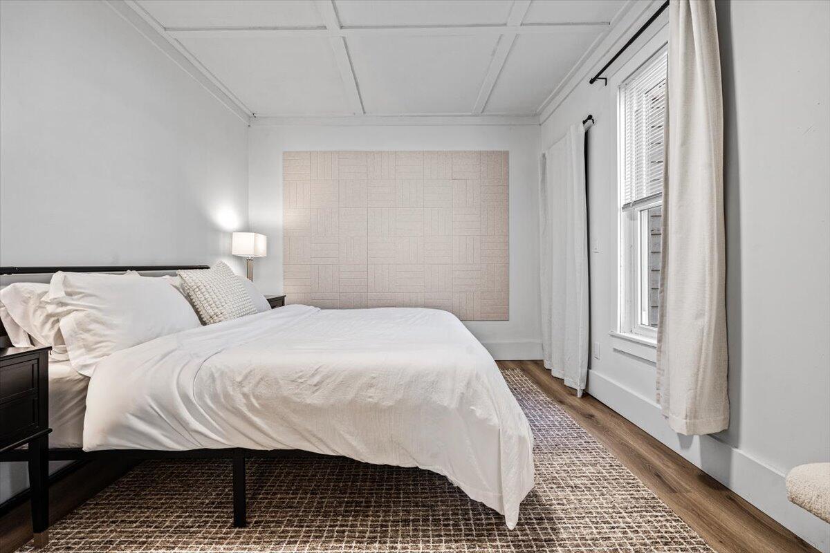 101 Sycamore Street E