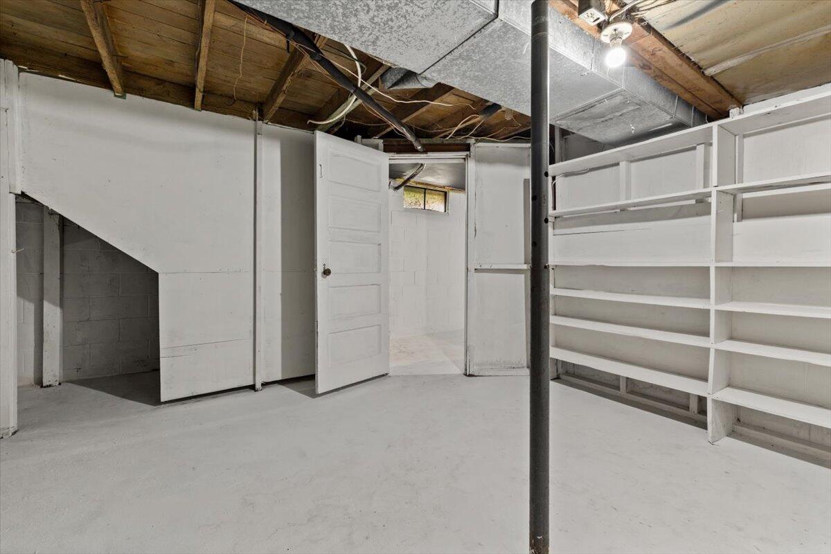 12980 Crestview Drive