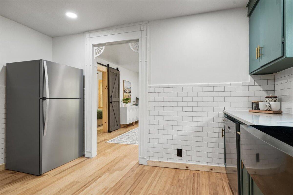 12980 Crestview Drive