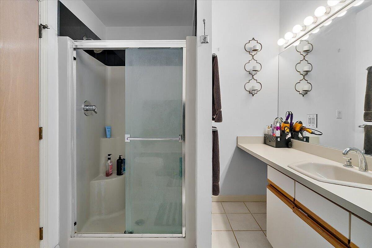 1491 Country Knoll Place, St. Joseph