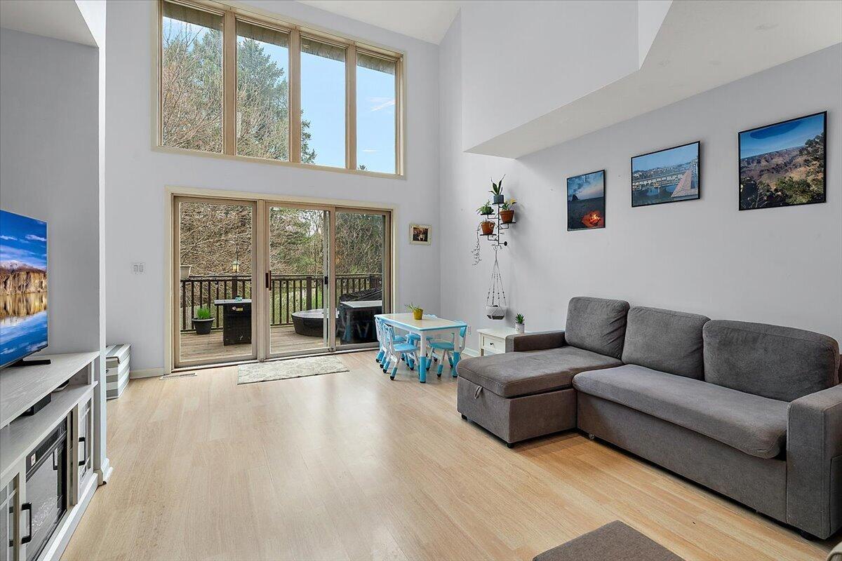 1491 Country Knoll Place, St. Joseph