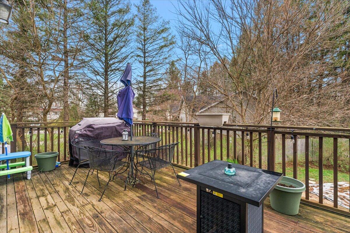 1491 Country Knoll Place, St. Joseph