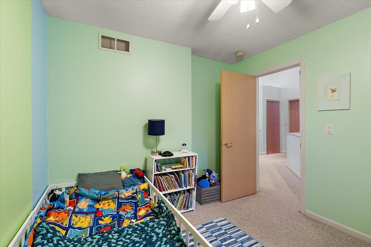 1491 Country Knoll Place, St. Joseph