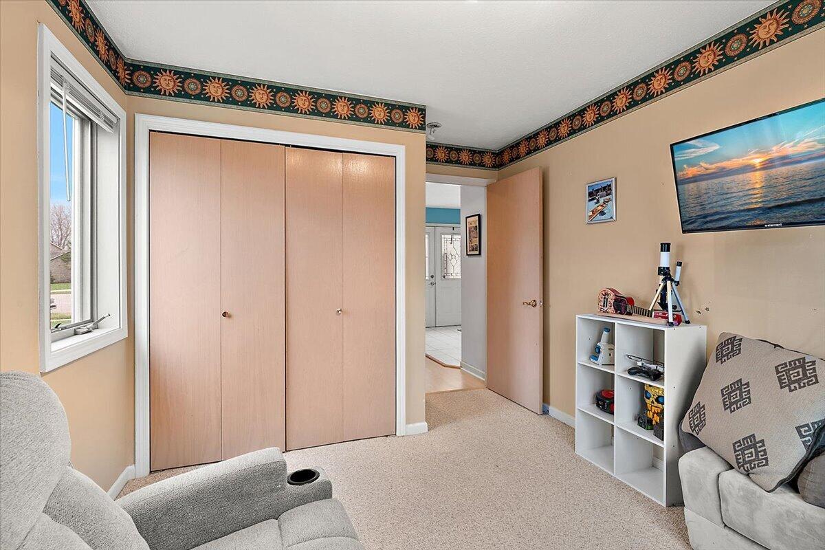 1491 Country Knoll Place, St. Joseph