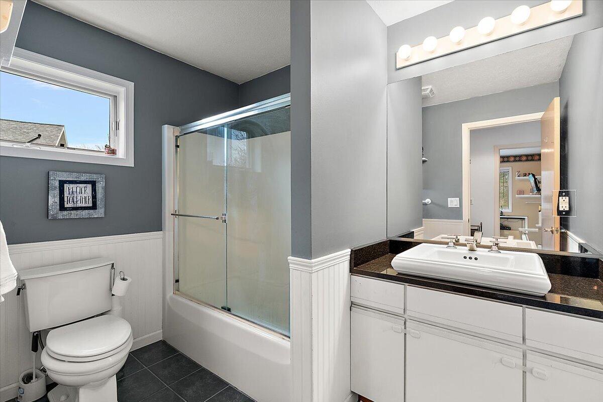 1491 Country Knoll Place, St. Joseph