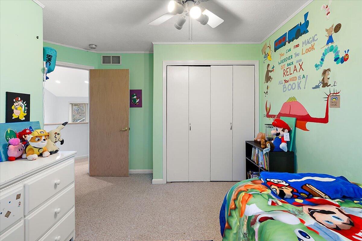 1491 Country Knoll Place, St. Joseph