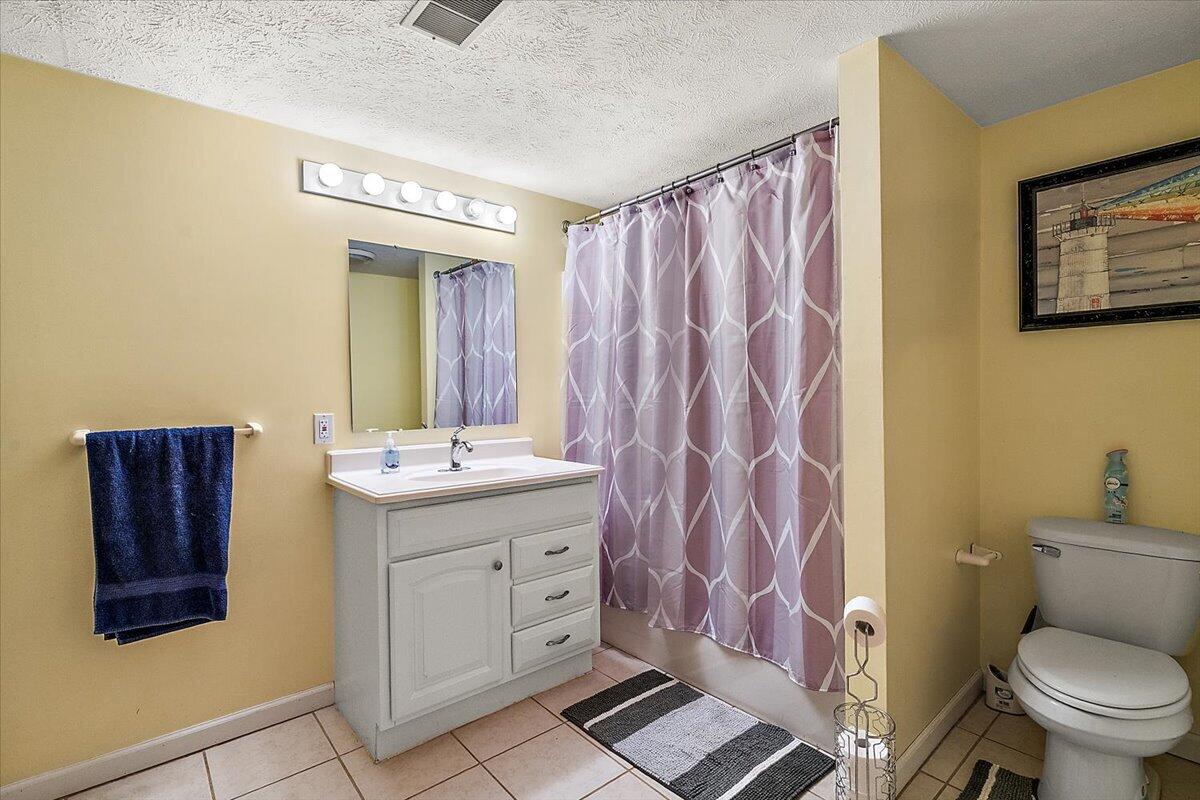 1491 Country Knoll Place, St. Joseph