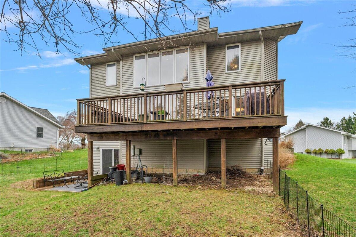 1491 Country Knoll Place, St. Joseph