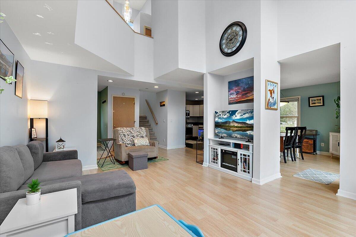 1491 Country Knoll Place, St. Joseph