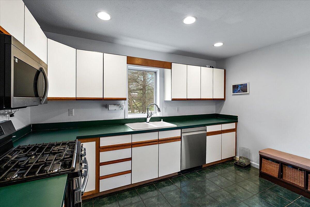 1491 Country Knoll Place, St. Joseph