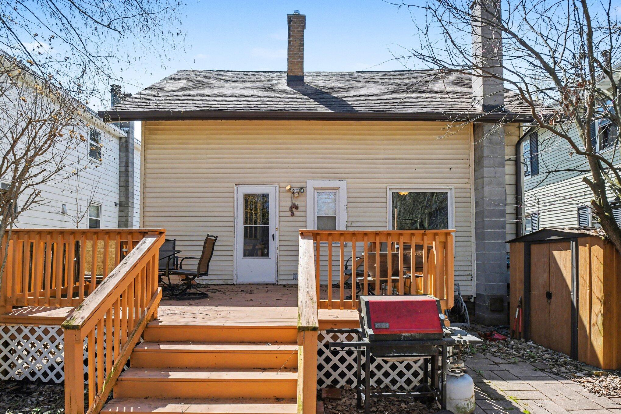 739 Maple Street