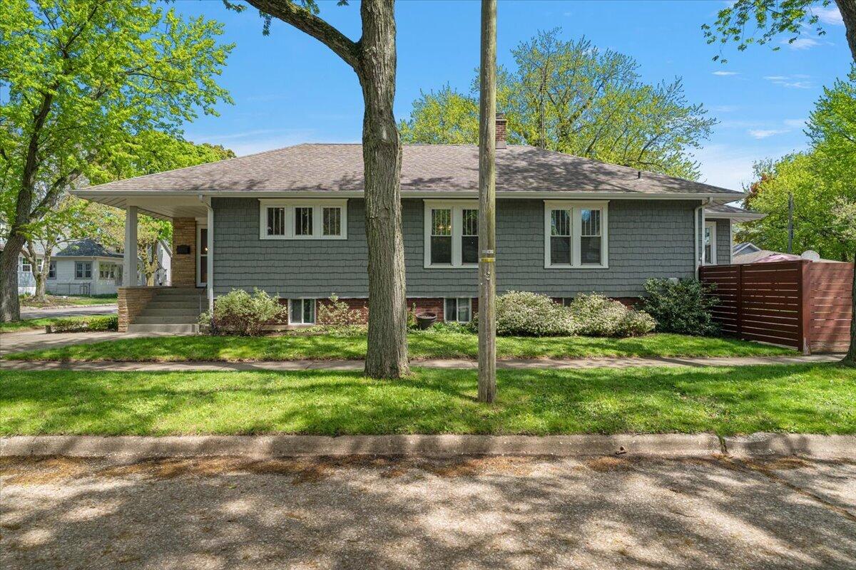 1017 Court Street, St. Joseph