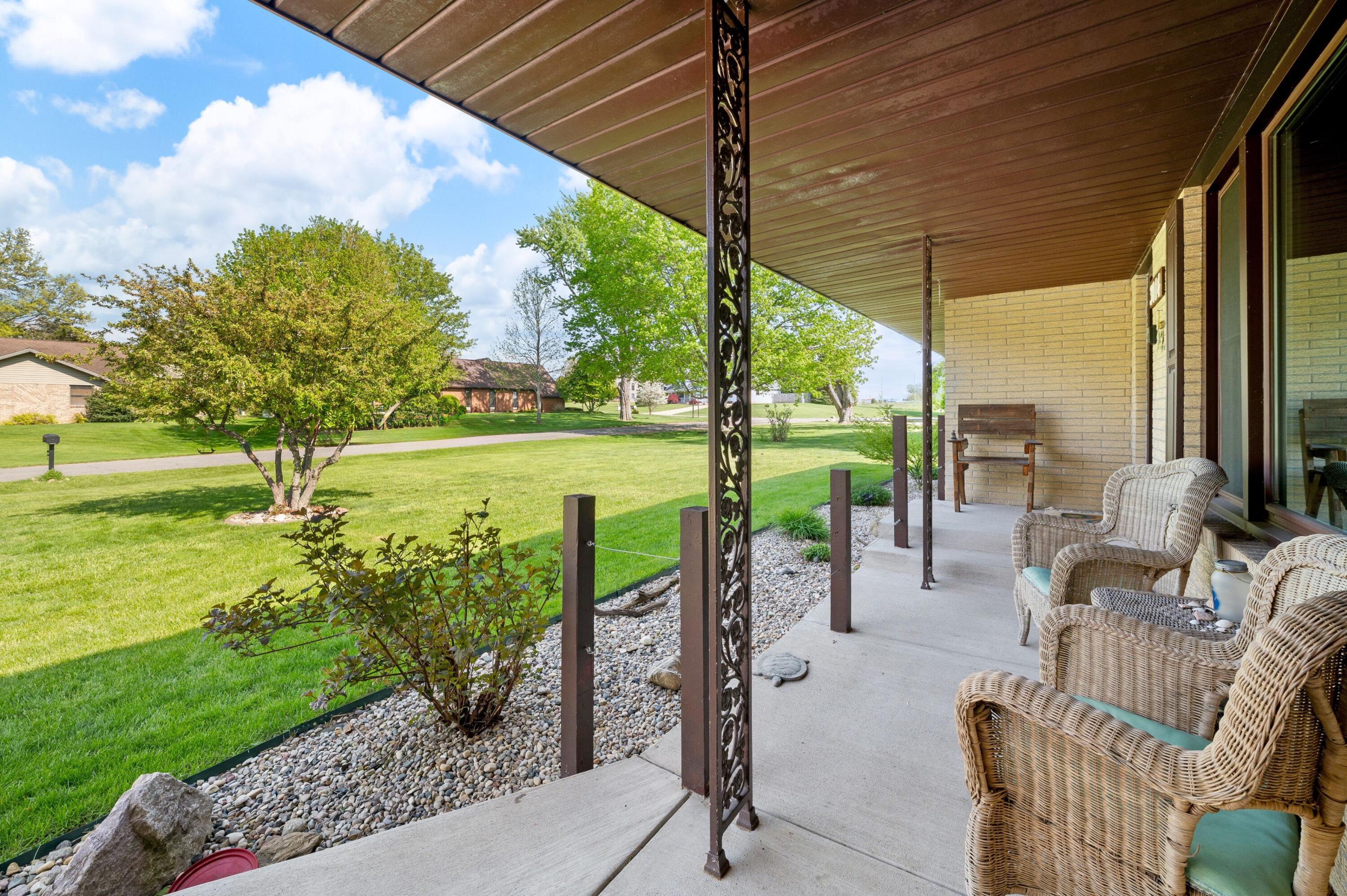 3014 W Bluffwood Terrace, St. Joseph