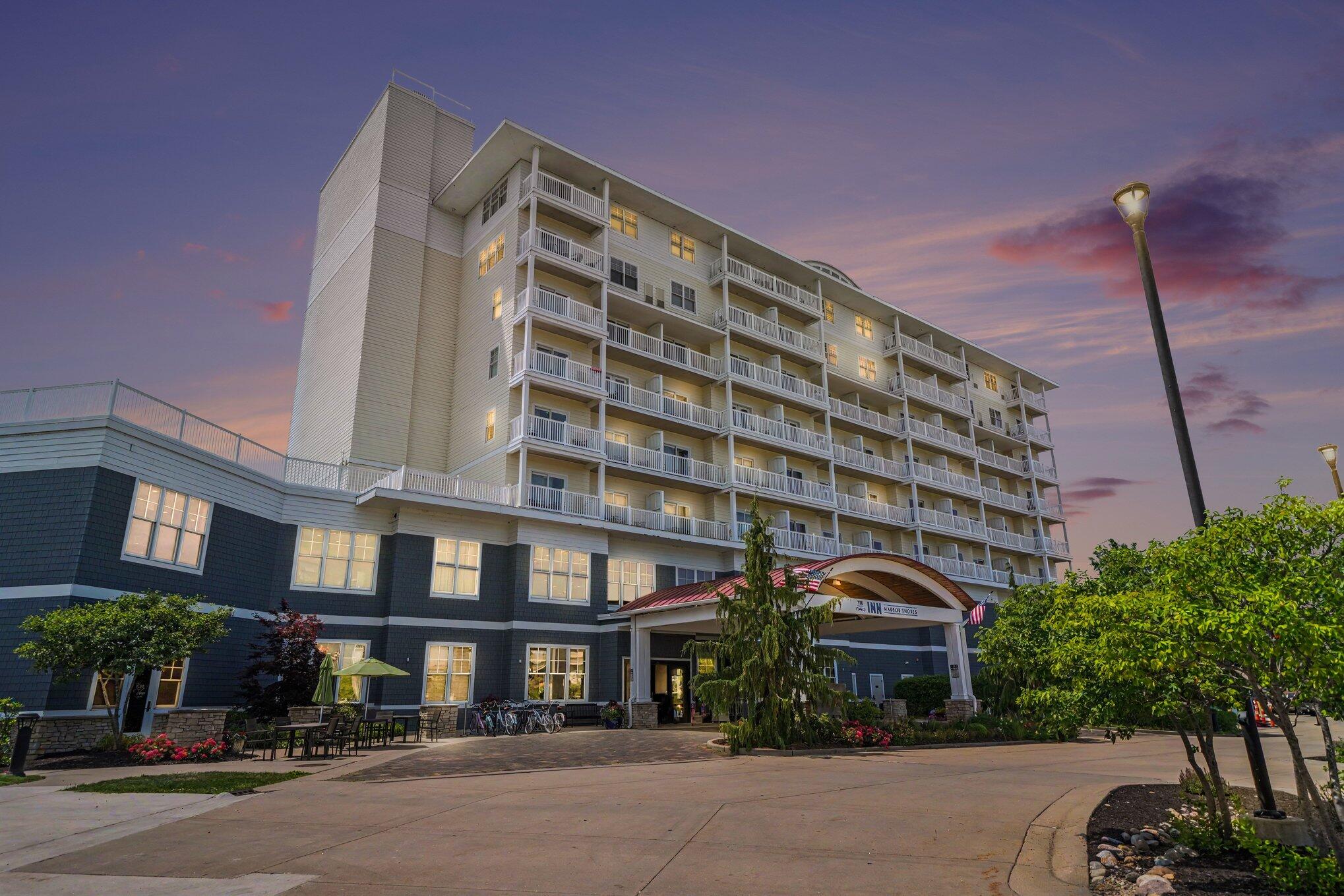 800 Whitwam Drive 13 & 13A, St. Joseph Unit: 13 & 13A