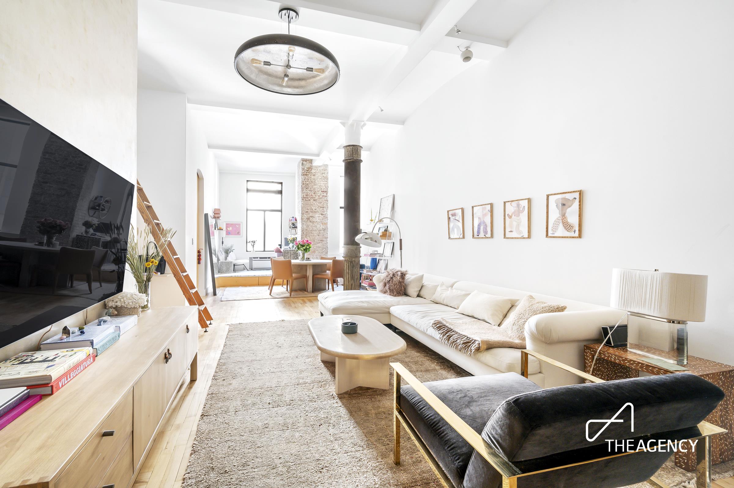 39 E 12th Street 302