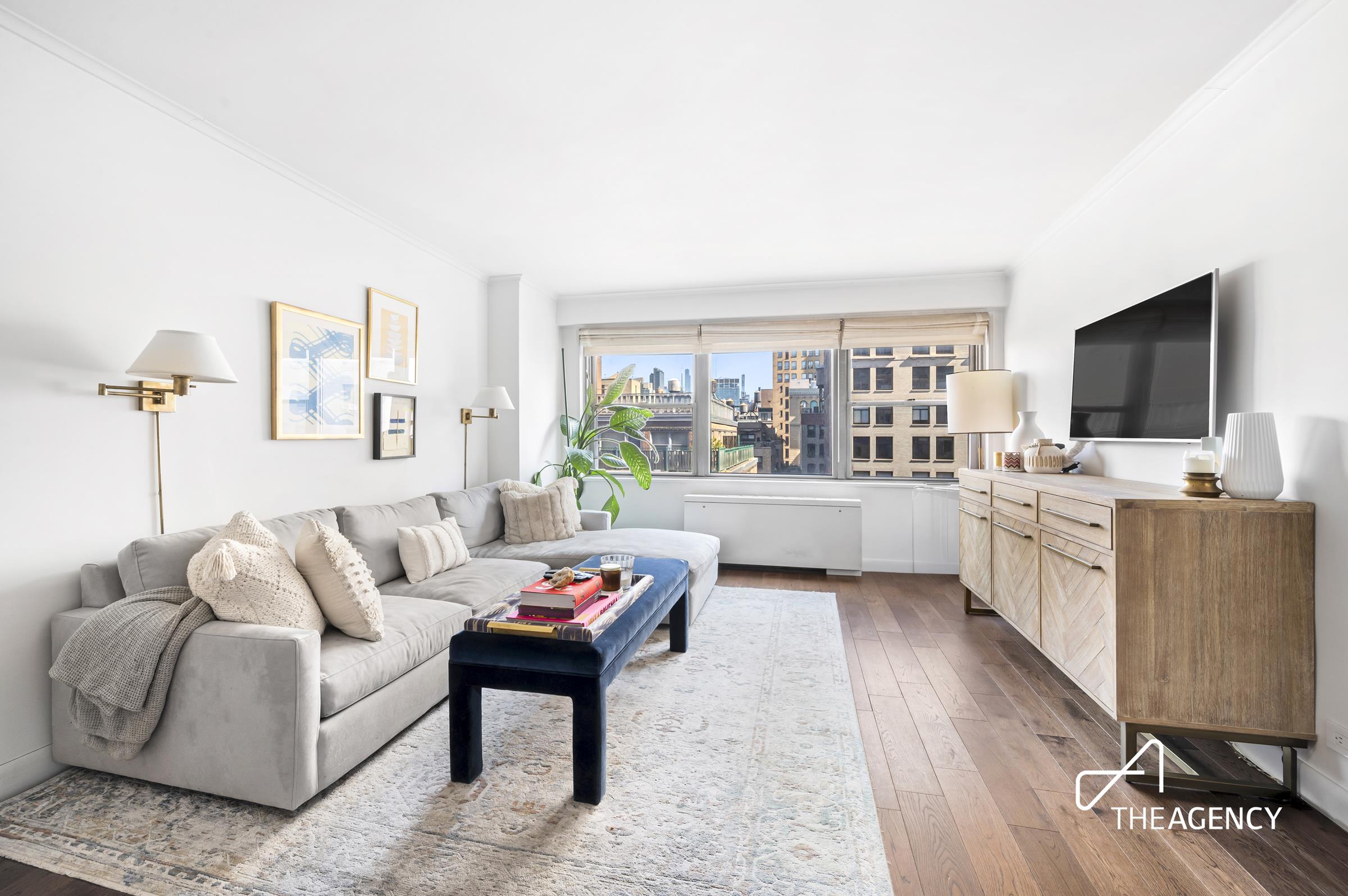 10 W 15th Street 1523