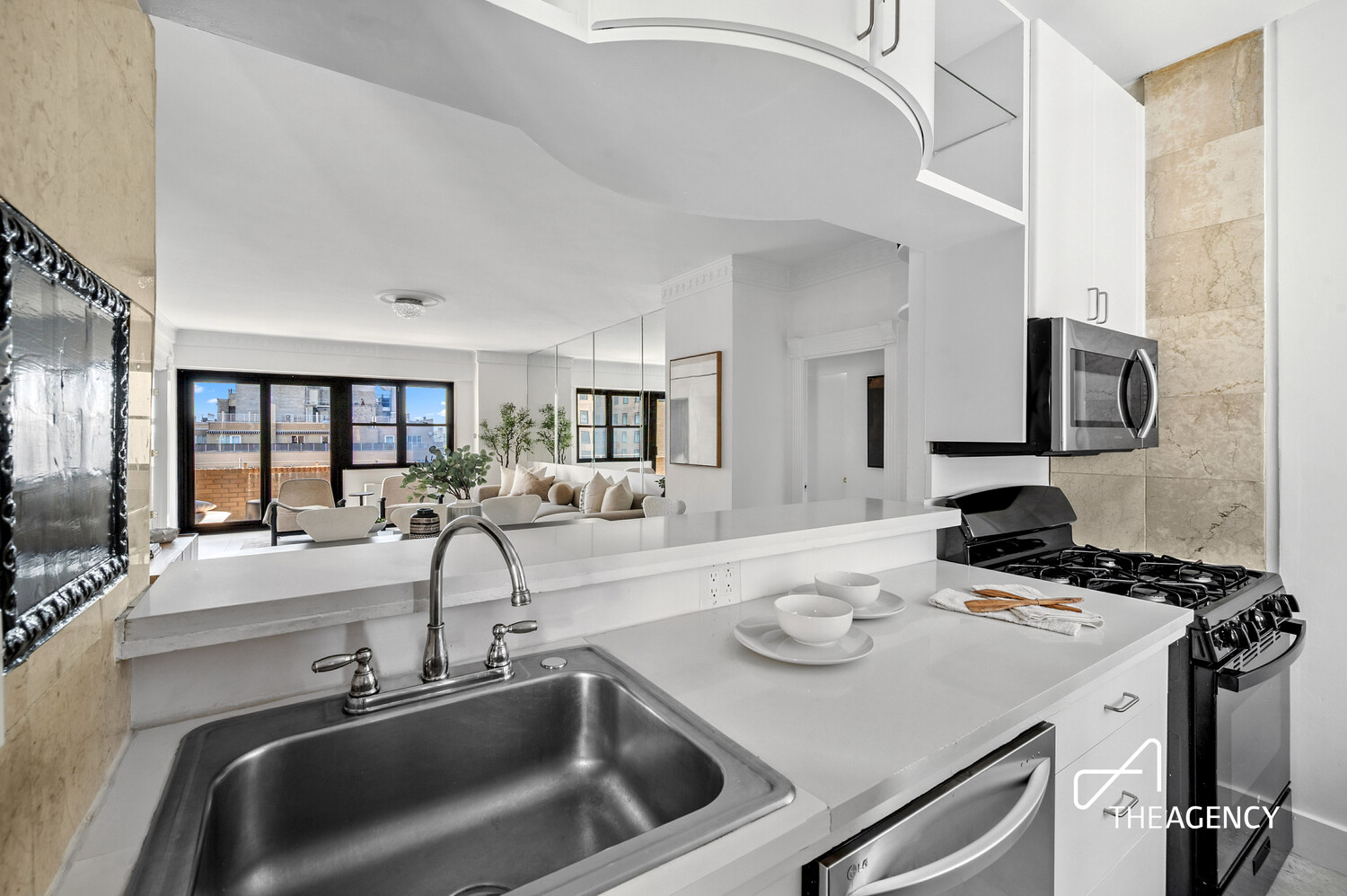 58 W 58TH Street 20C