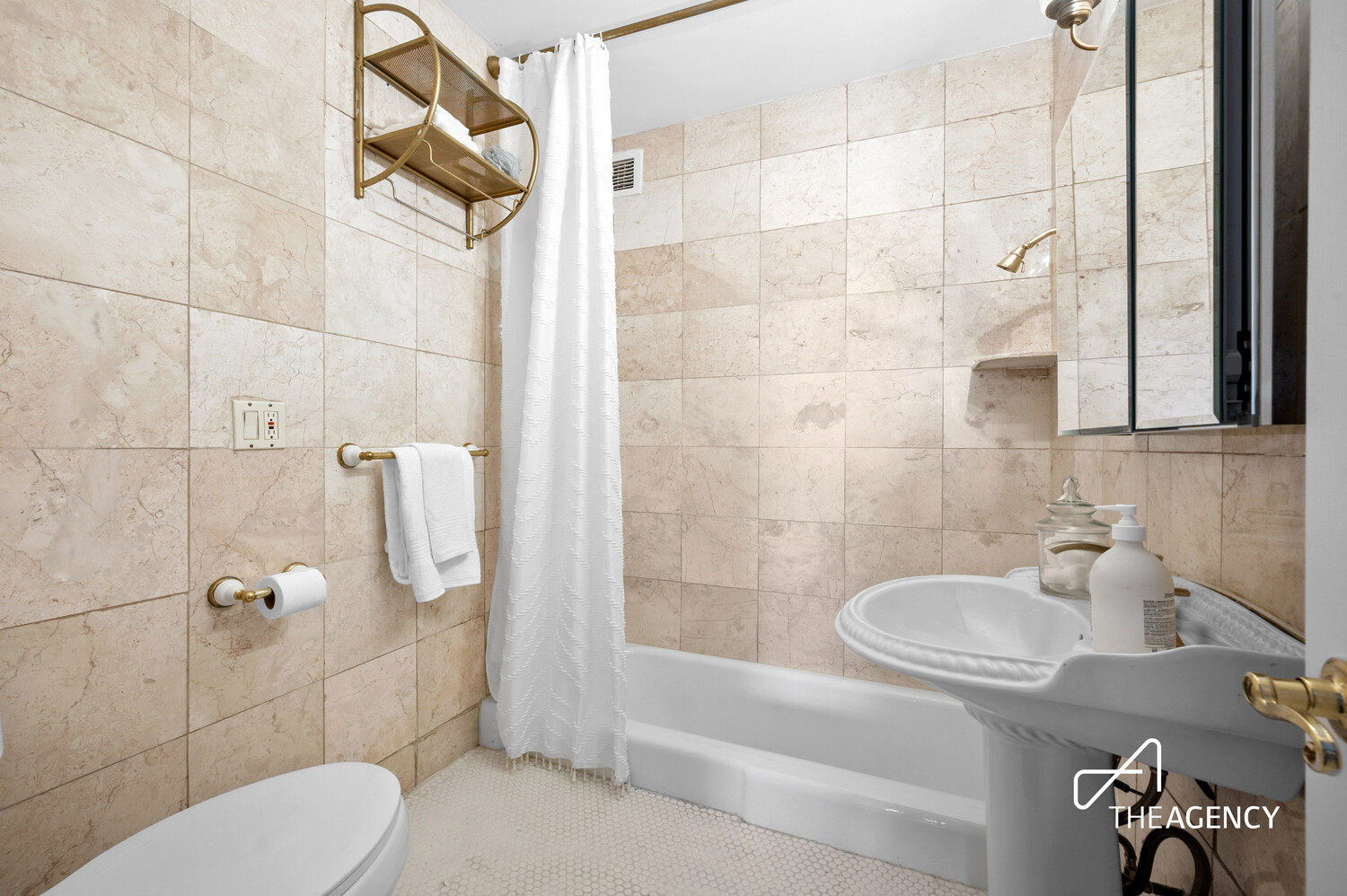 58 W 58TH Street 20C