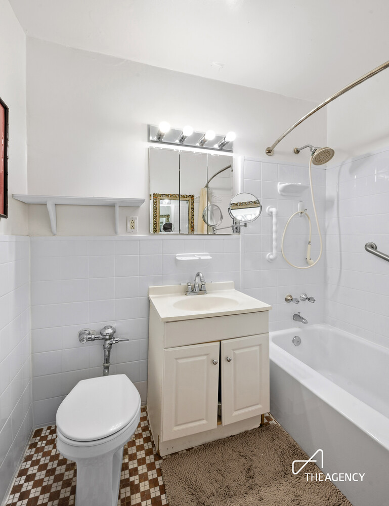 455 FDR Drive B1703/1704