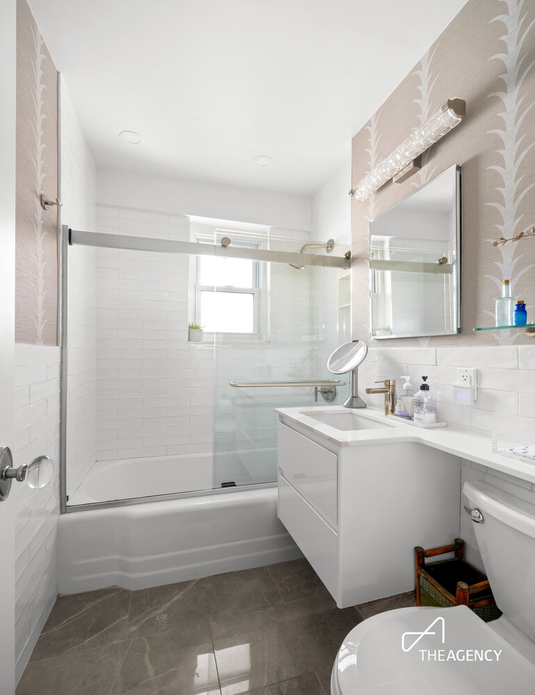 200 E 84TH Street 15F