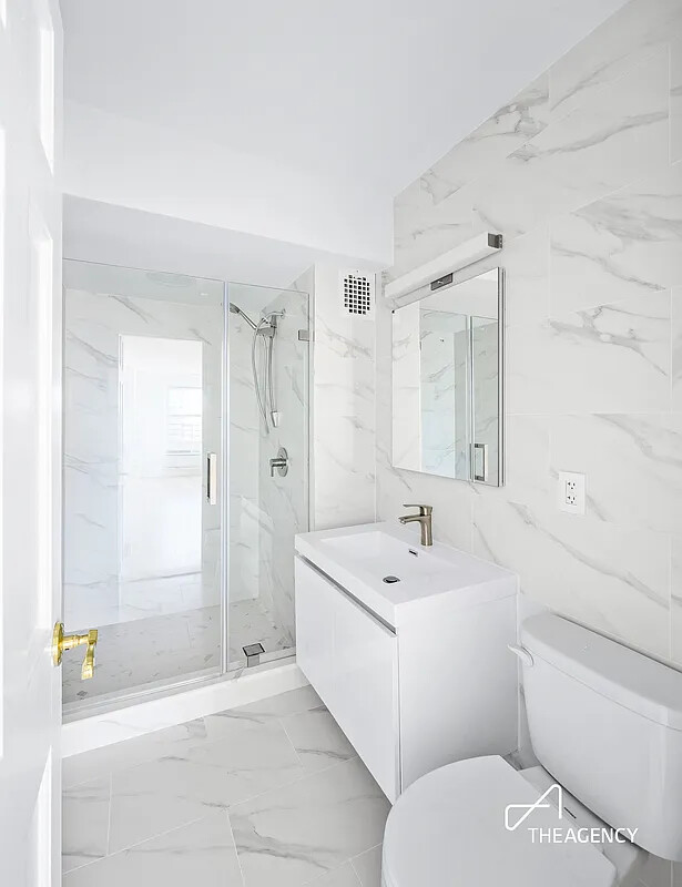 200 E 84TH Street 14ABC