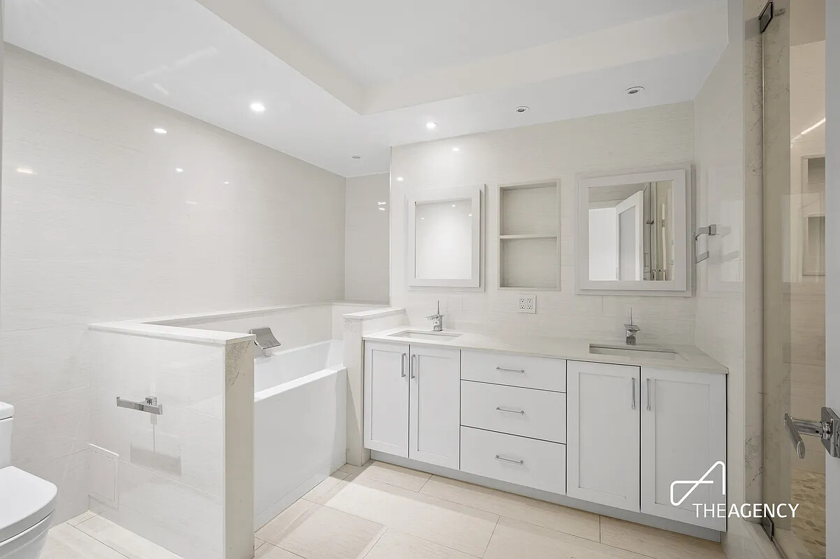 200 E 84TH Street 14ABC