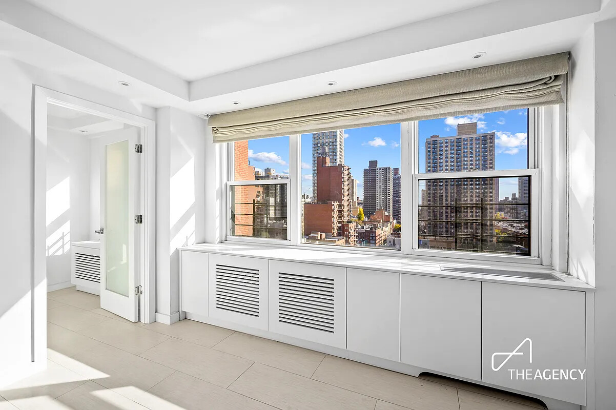 200 E 84TH Street 14ABC