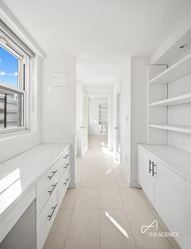 200 E 84TH Street 14ABC