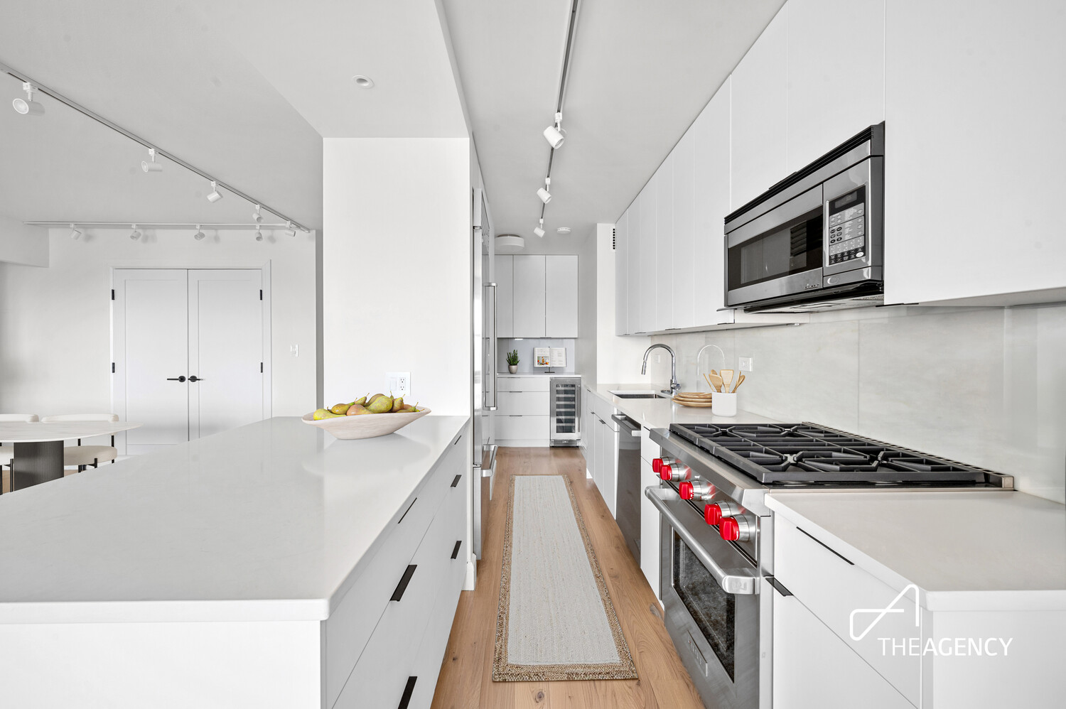 185 W END Avenue 19C