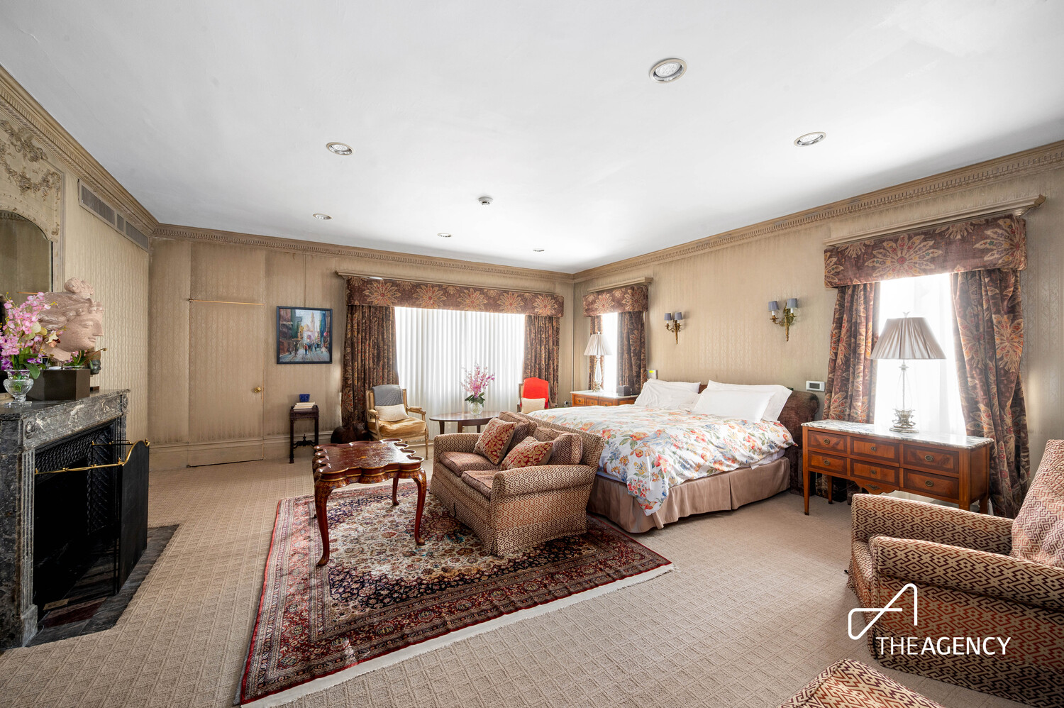 123 E 35TH Street