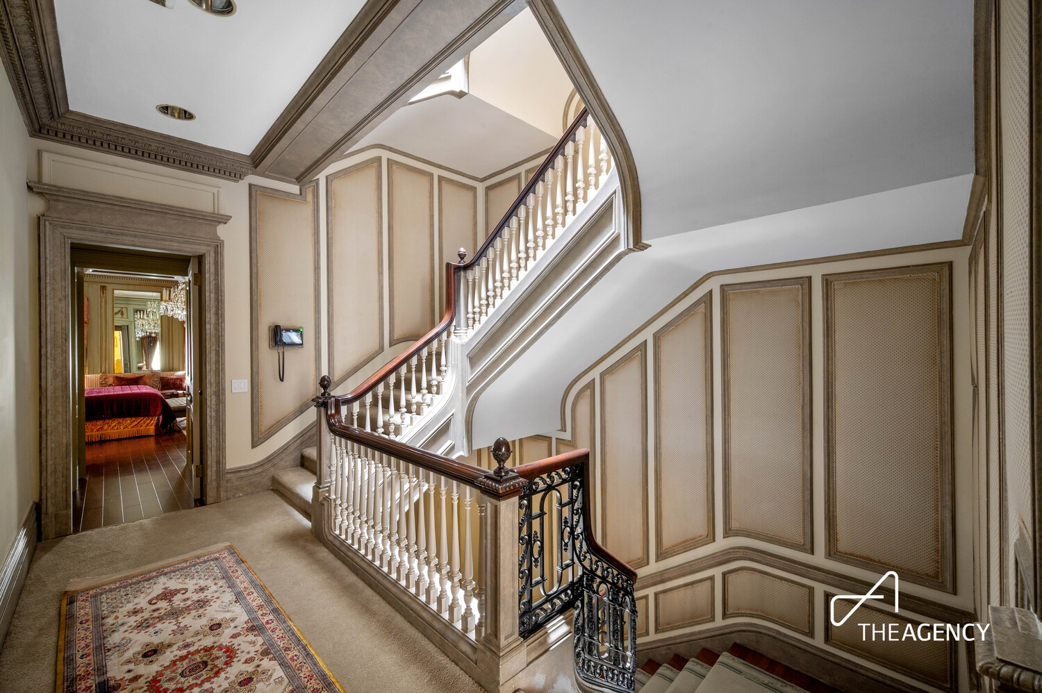 123 E 35TH Street
