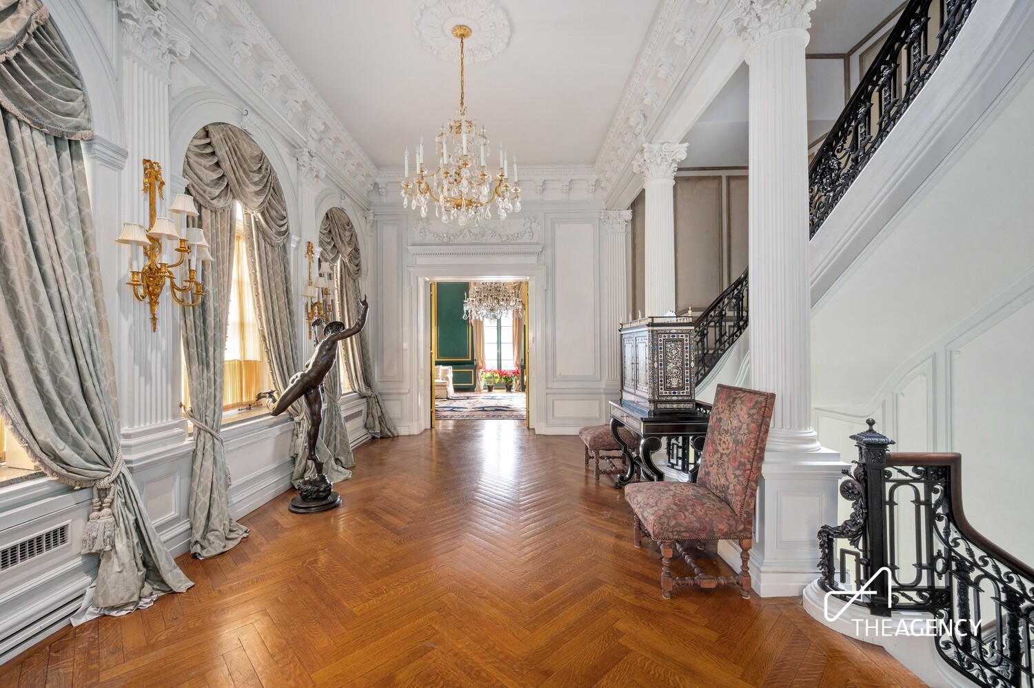 123 E 35TH Street