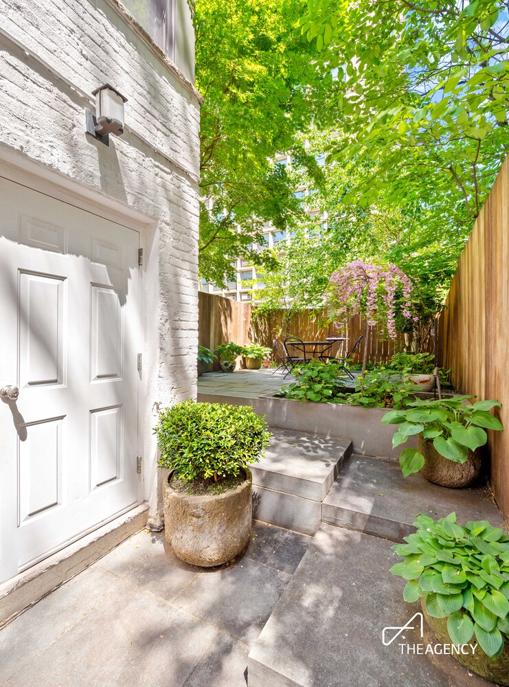 131 W 95TH Street