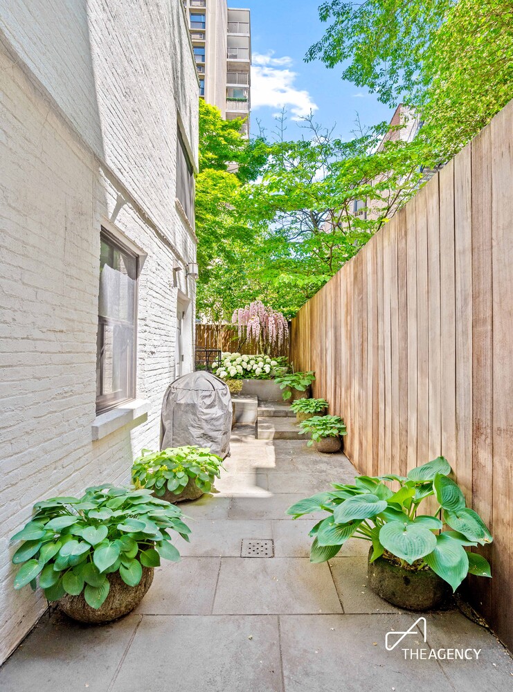 131 W 95TH Street