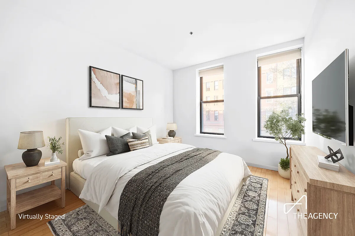 118 GREENPOINT Avenue 2D