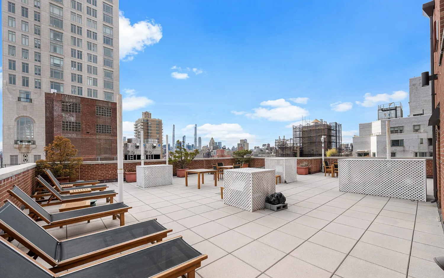 200 E 84TH Street 11F