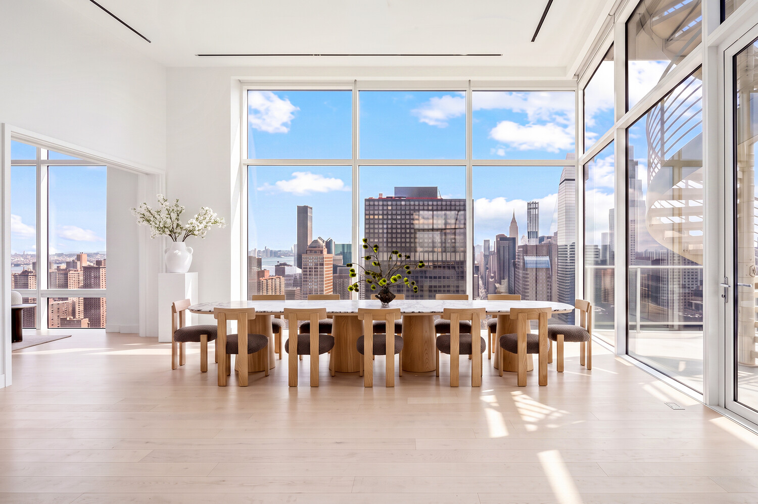 200 E 59TH Street PH34