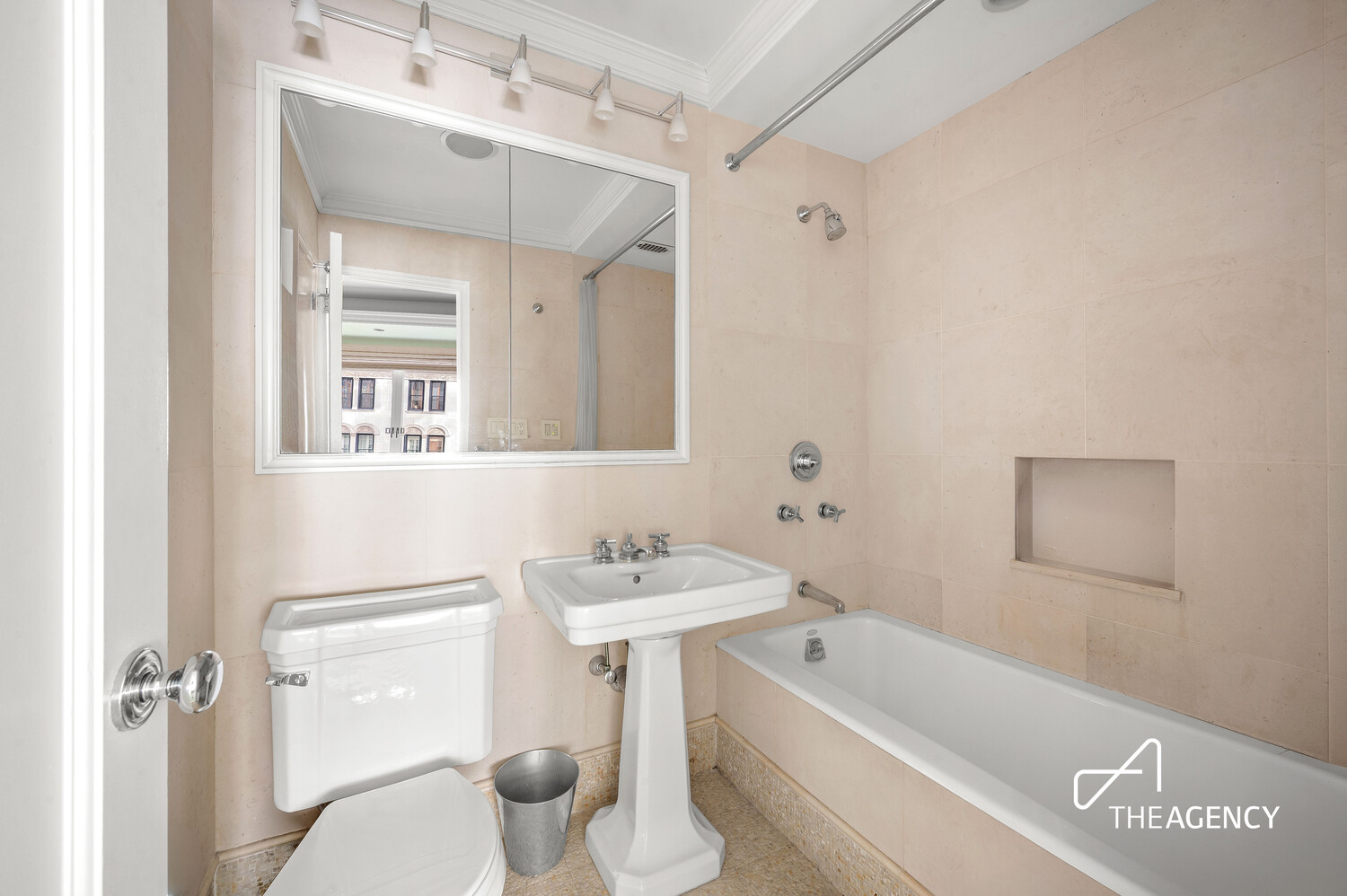 605 PARK Avenue 15D